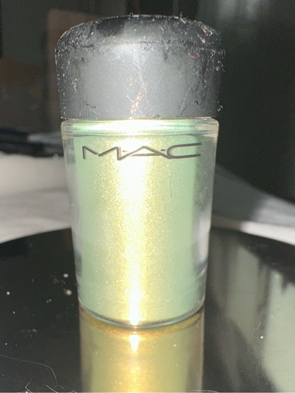 MAC Golden Olive Loose Colour Pigment